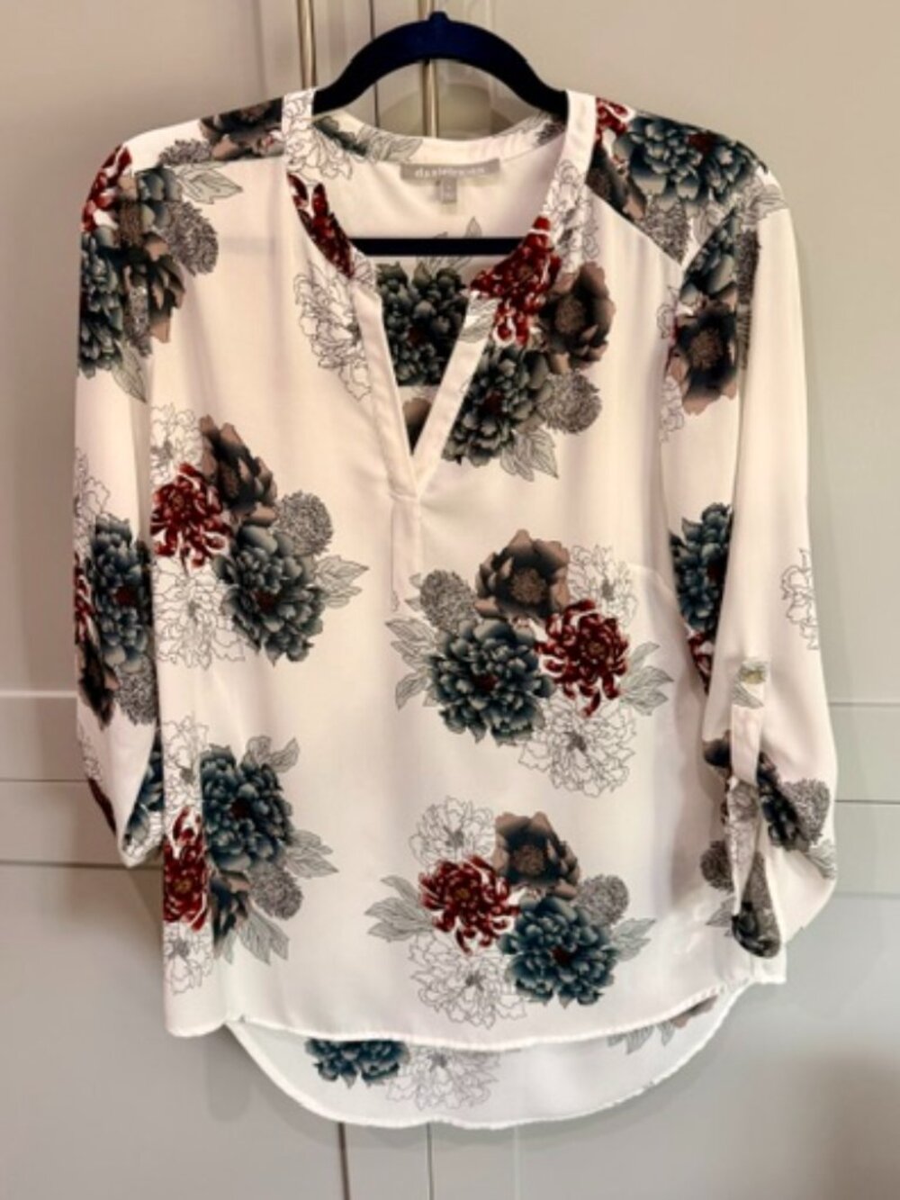 Daniel Rainn floral split-neck blouse